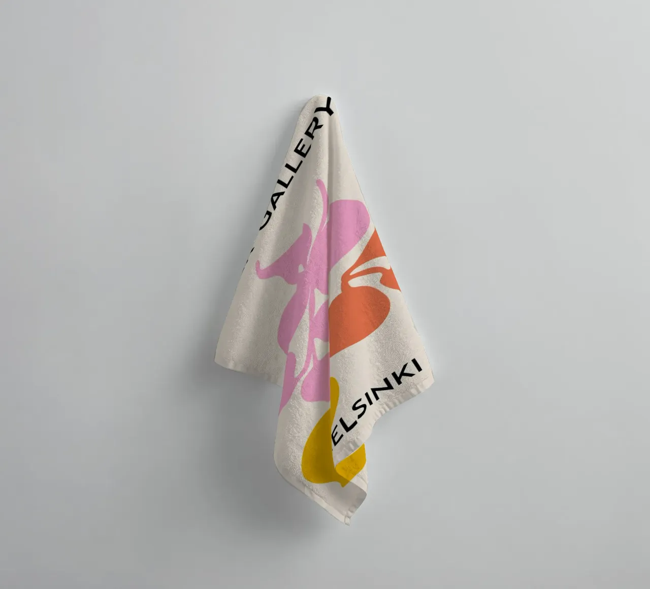 Helsinki Flower Gallery Abstract Botanical Print - Roze badhanddoek van homdeco