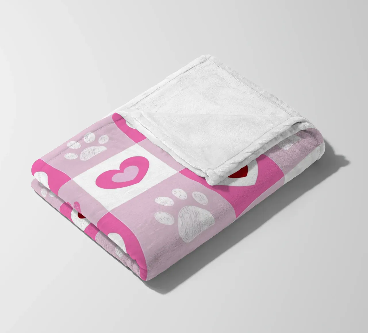 Design a quadri rossi e bianchi con cuori e zampe per San Valentino coperta in pile da gulsengunel