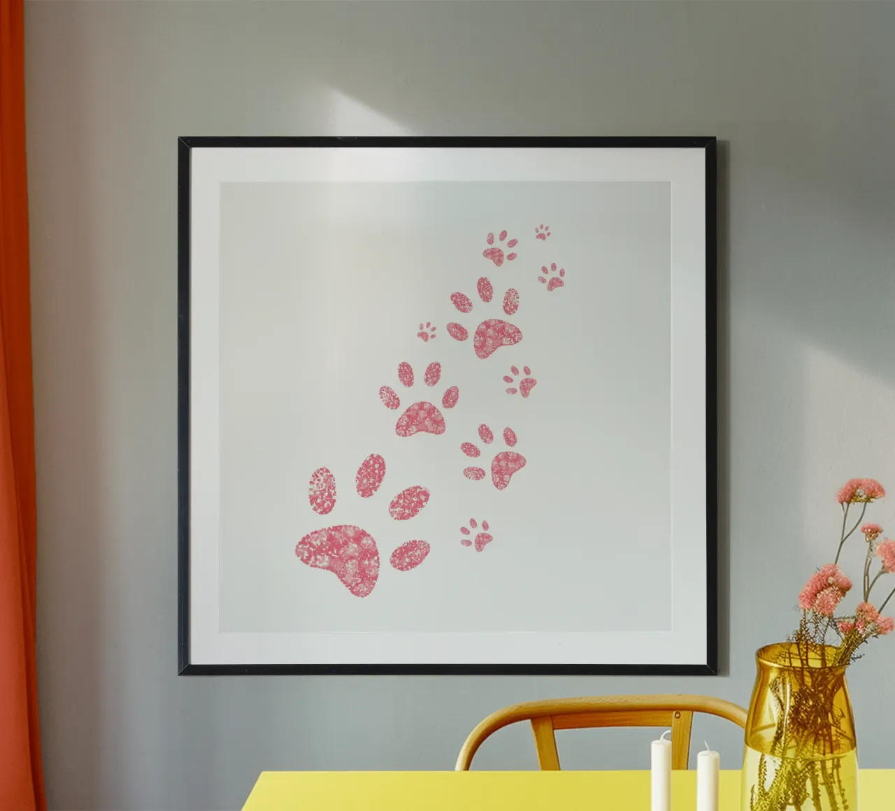 Cuori rosa che risplendono di impronte di zampa poster con telaio in alluminio da gulsengunel