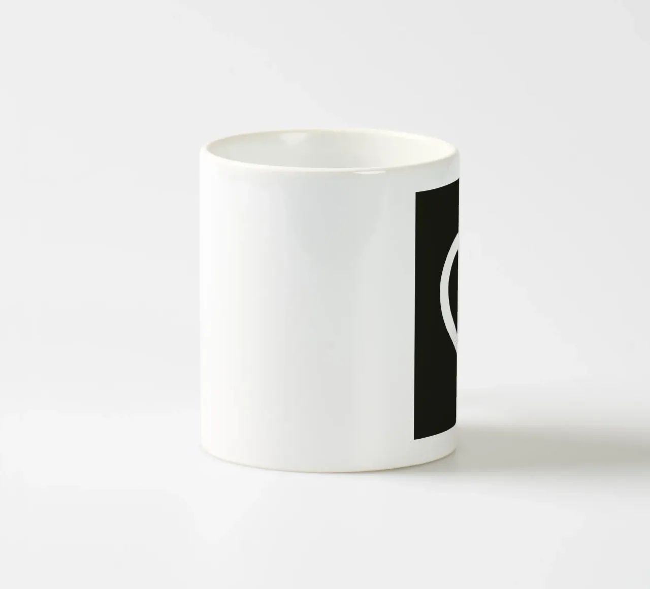 Impronte di zampe bianche fatte di cuore tazza in ceramica da gulsengunel