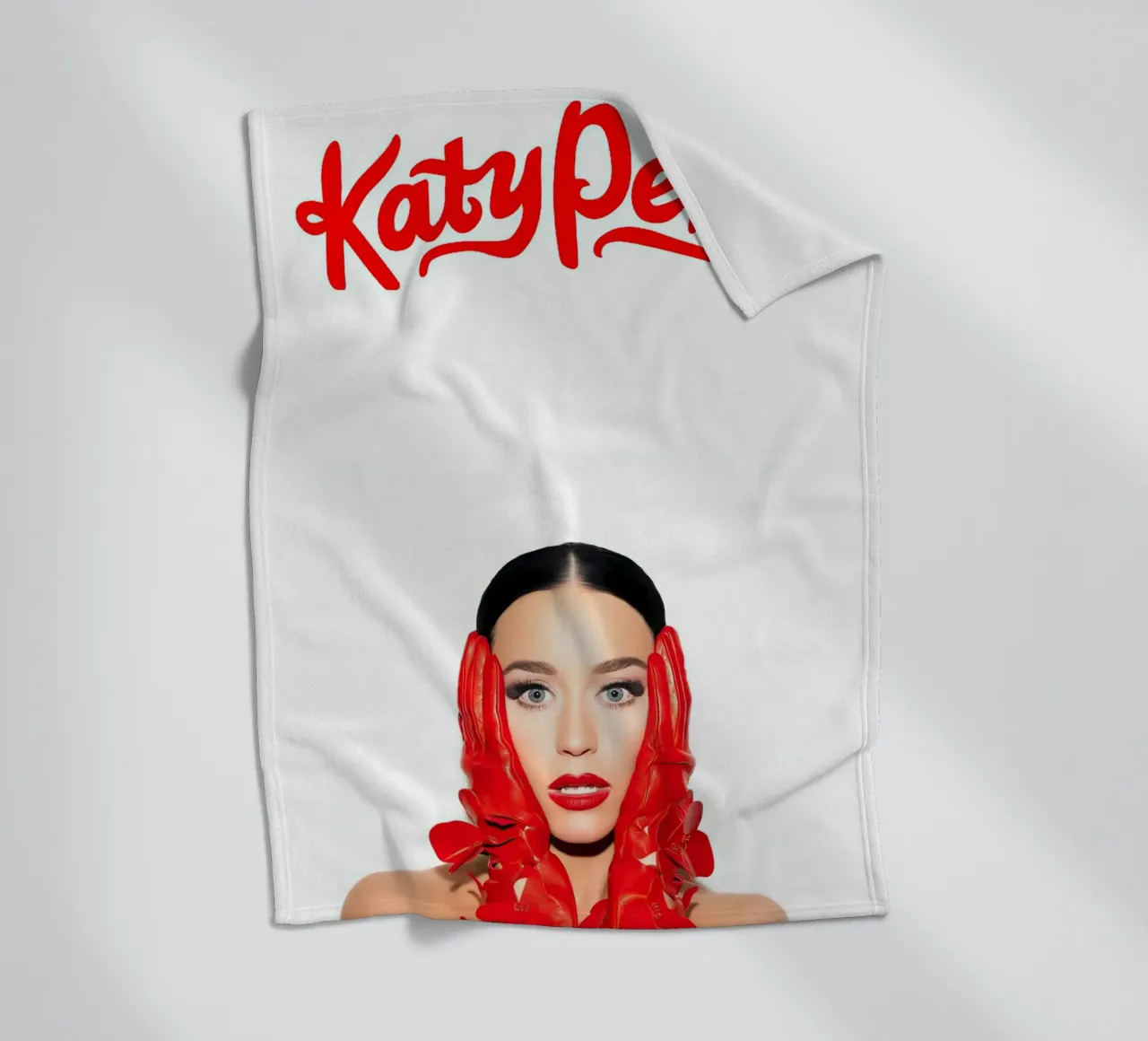 Katy Perry coperta in pile da Musadad Shop