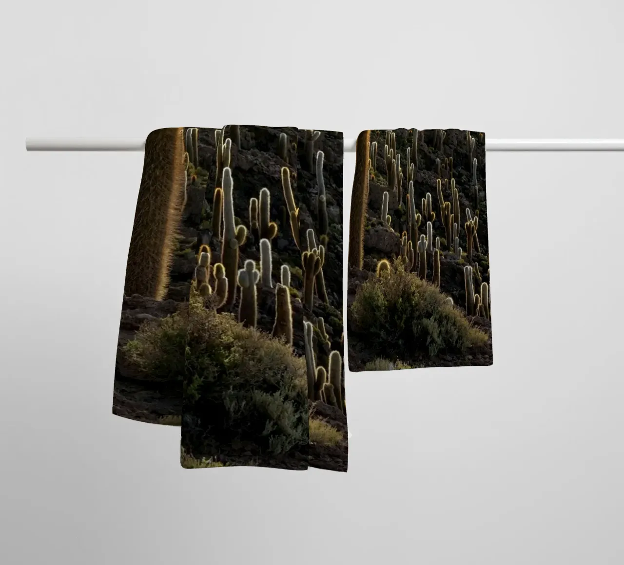 cactus del deserto asciugamano da bagno da Earthly Visions
