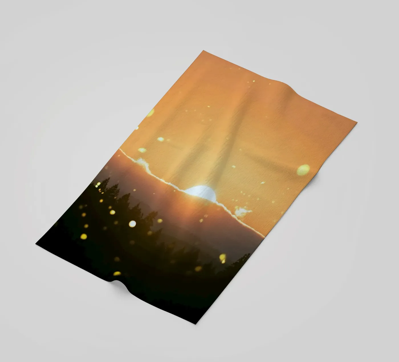 Sonnenuntergangssonne Strandtuch von Earthly Visions