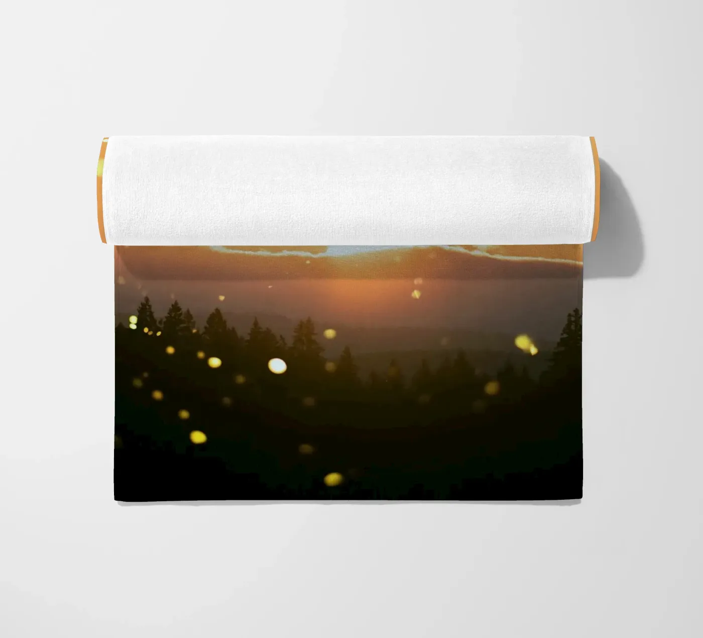 Sonnenuntergangssonne Strandtuch von Earthly Visions