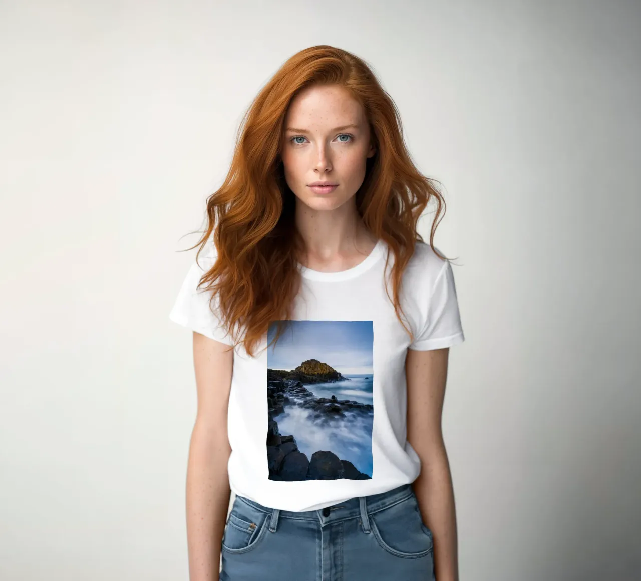 giant s causeway basaltsäulen Frauen T-Shirt von Earthly Visions