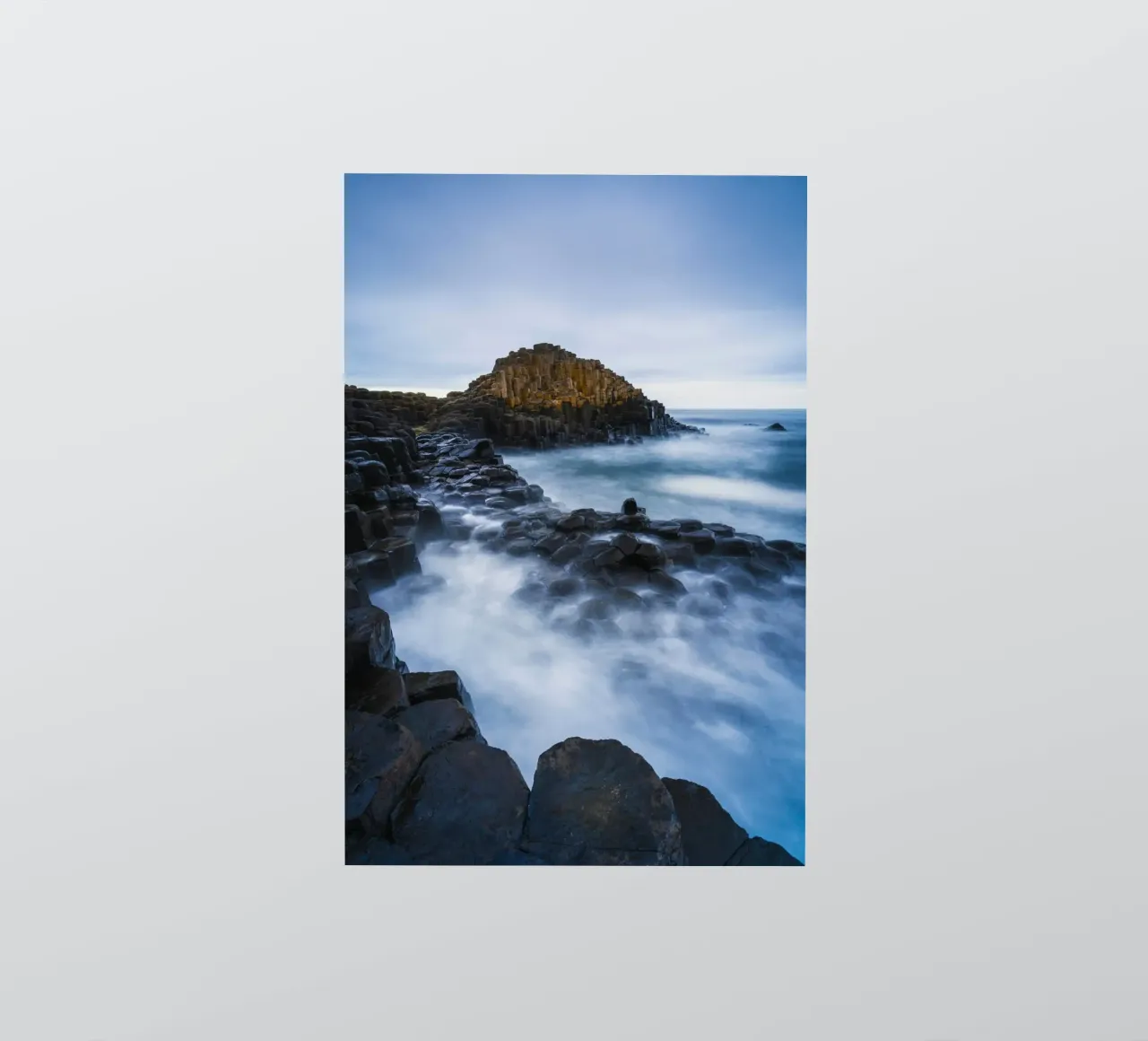 giant s causeway columnas de basalto pegatina de Earthly Visions