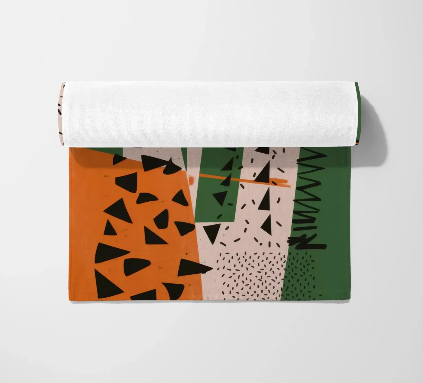 Eklektischer Musterkonflikt Strandtuch von Bring Haven