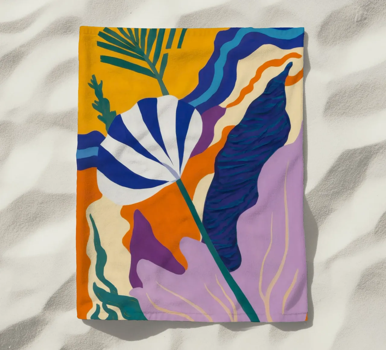 Abstracte botanische majesteit strandhanddoek van Prism Ritual
