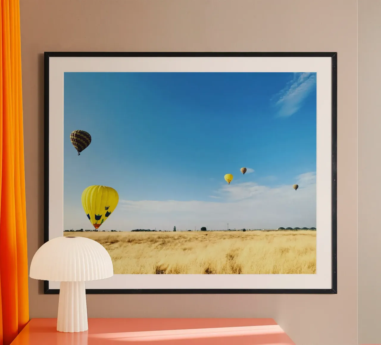 floating balloons poster da Horsire