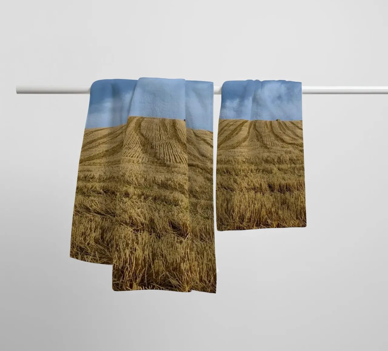 hay bales cloudy asciugamano da bagno da animal story home