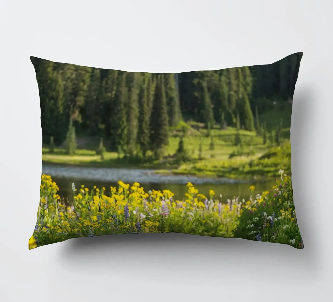 pine trees yellow cuscino da animal story home