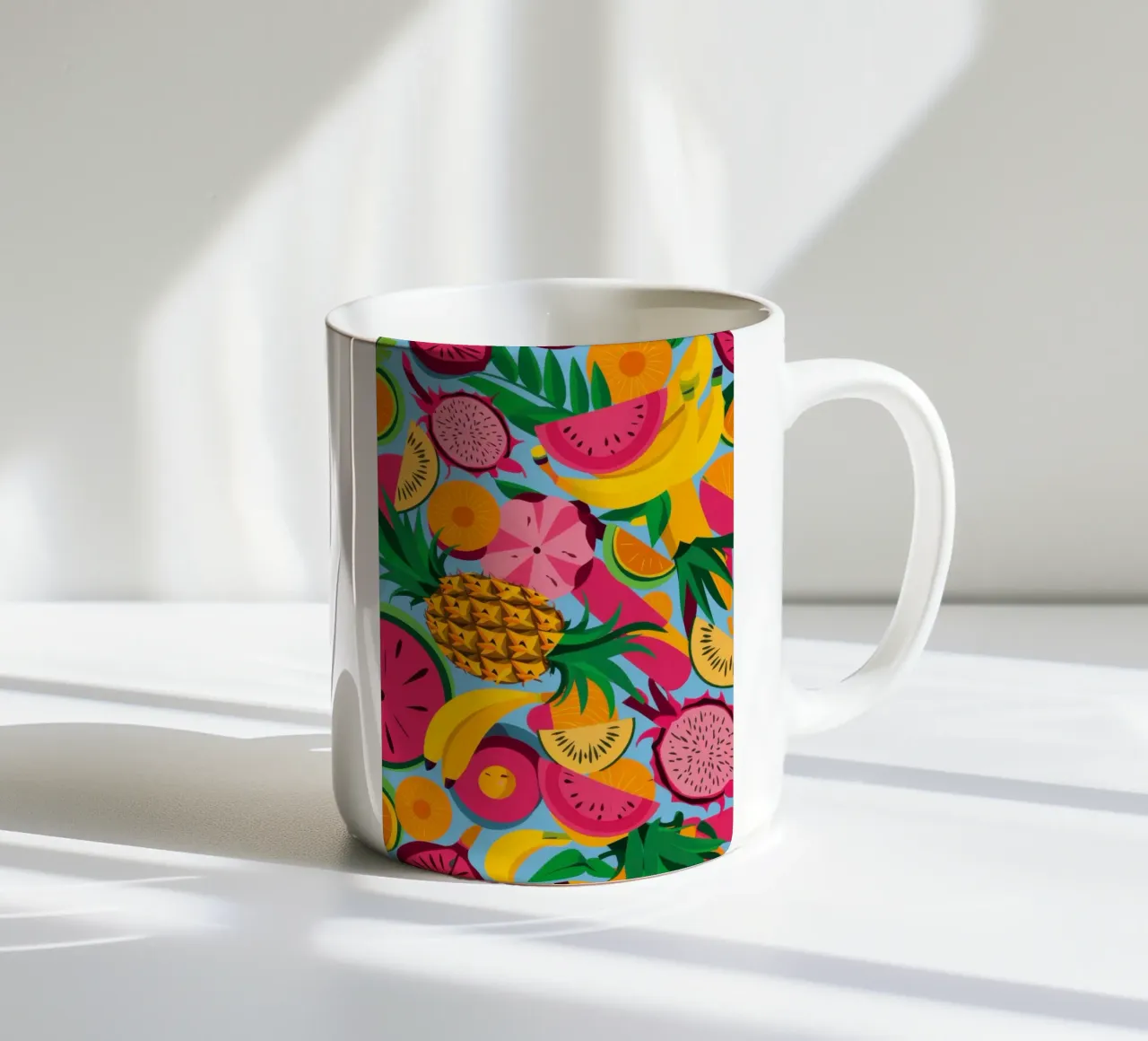 Fiesta di frutta esotica tazza in ceramica da Frosh Pallete