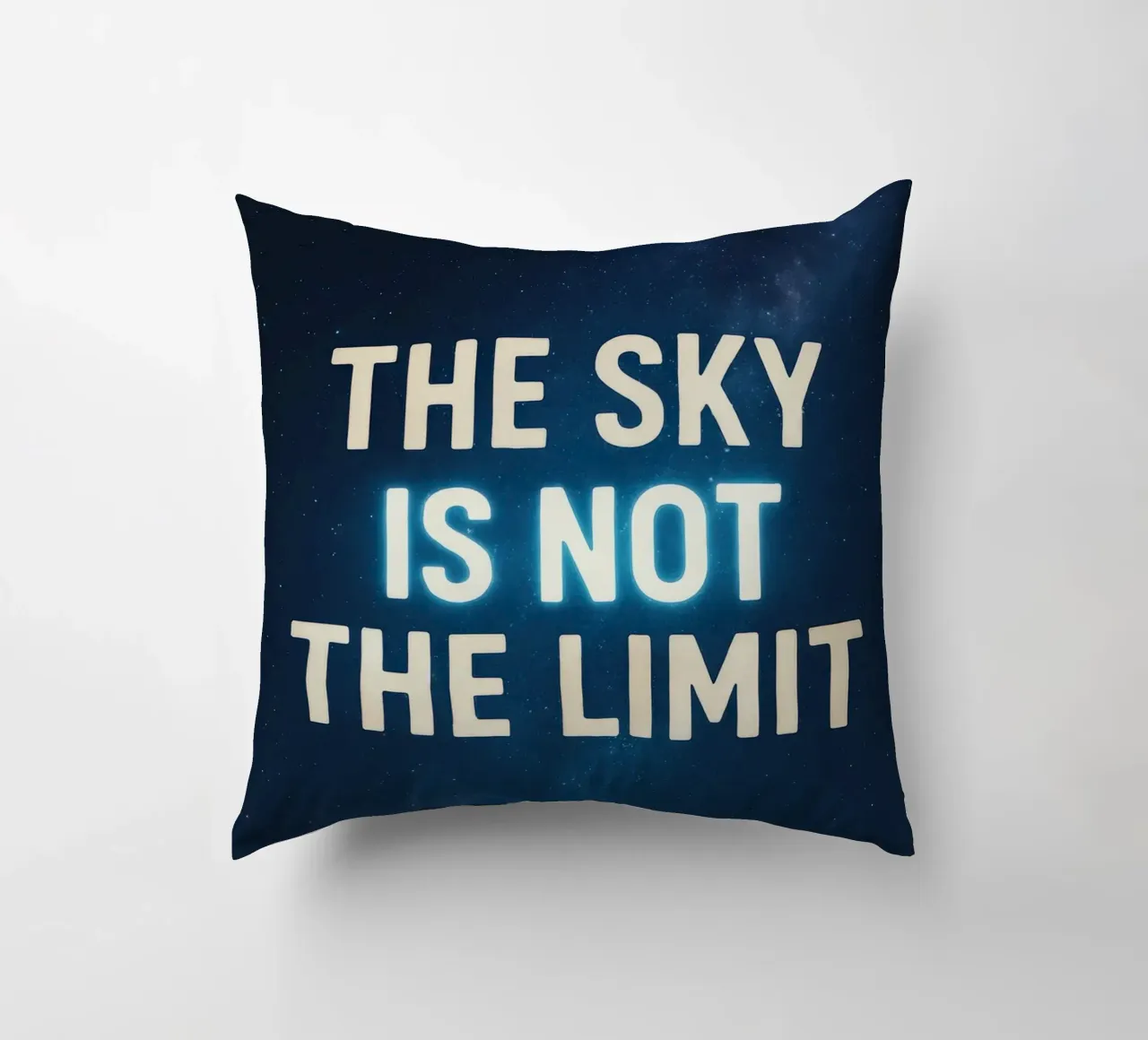 The sky is not the limit motivation cuscino da RB-Quotes