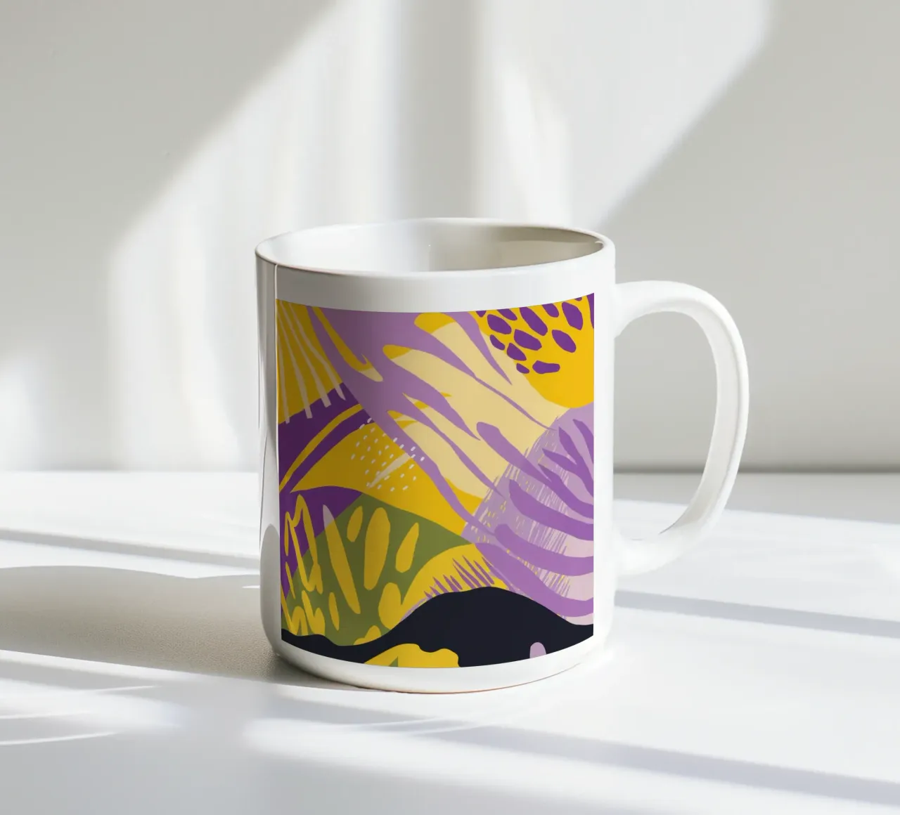 Energetische abstrakte Striche Keramik Tasse von Frosh Pallete