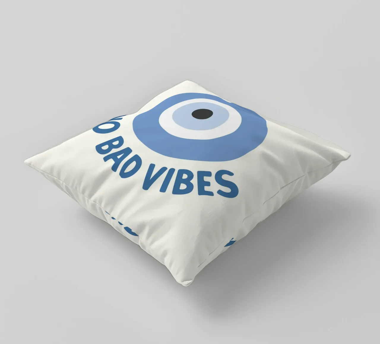 No bad vibes evil eye protection cuscino da Vivdesign