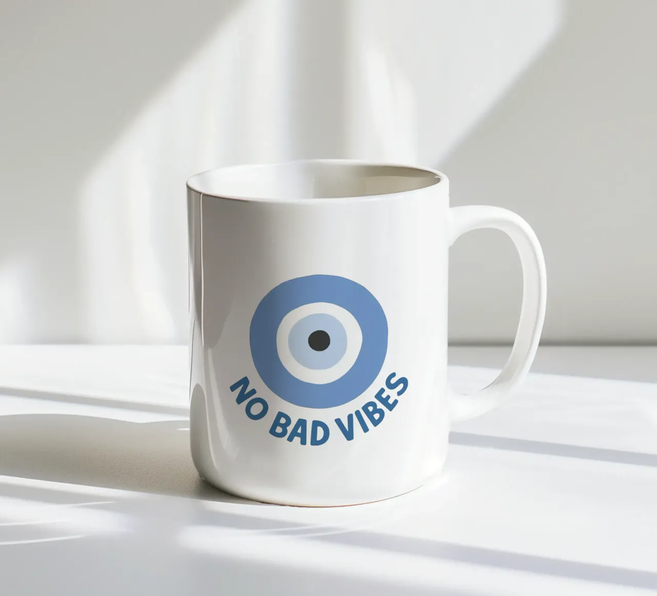 No bad vibes evil eye protection tazza in ceramica da Vivdesign