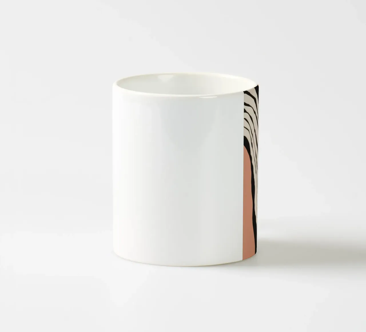 Astratto monocromatico a righe tazza in ceramica da Frosh Pallete