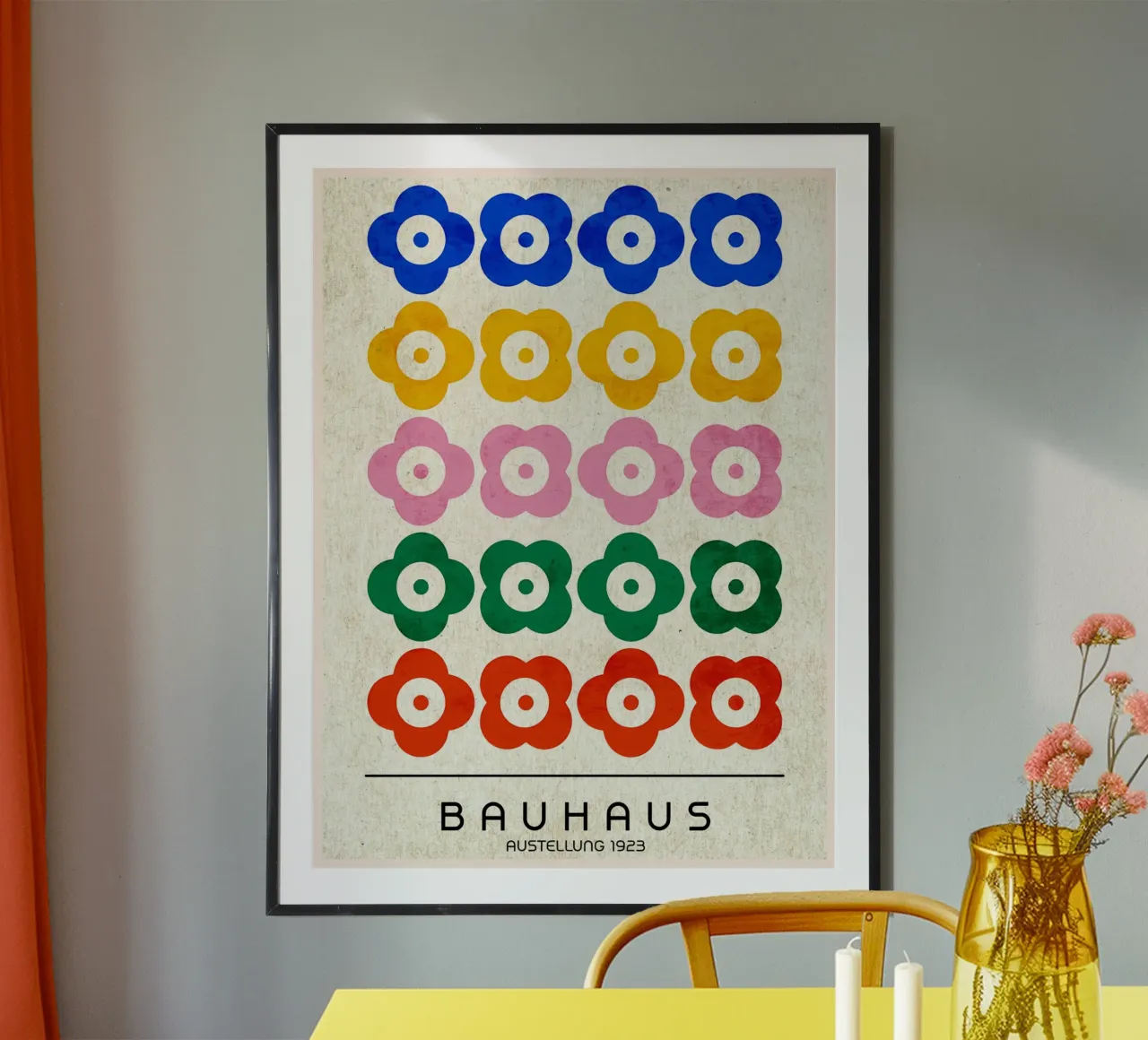 Manifesto floreale della mostra Bauhaus 1923 poster con telaio in alluminio da Ashley Studio