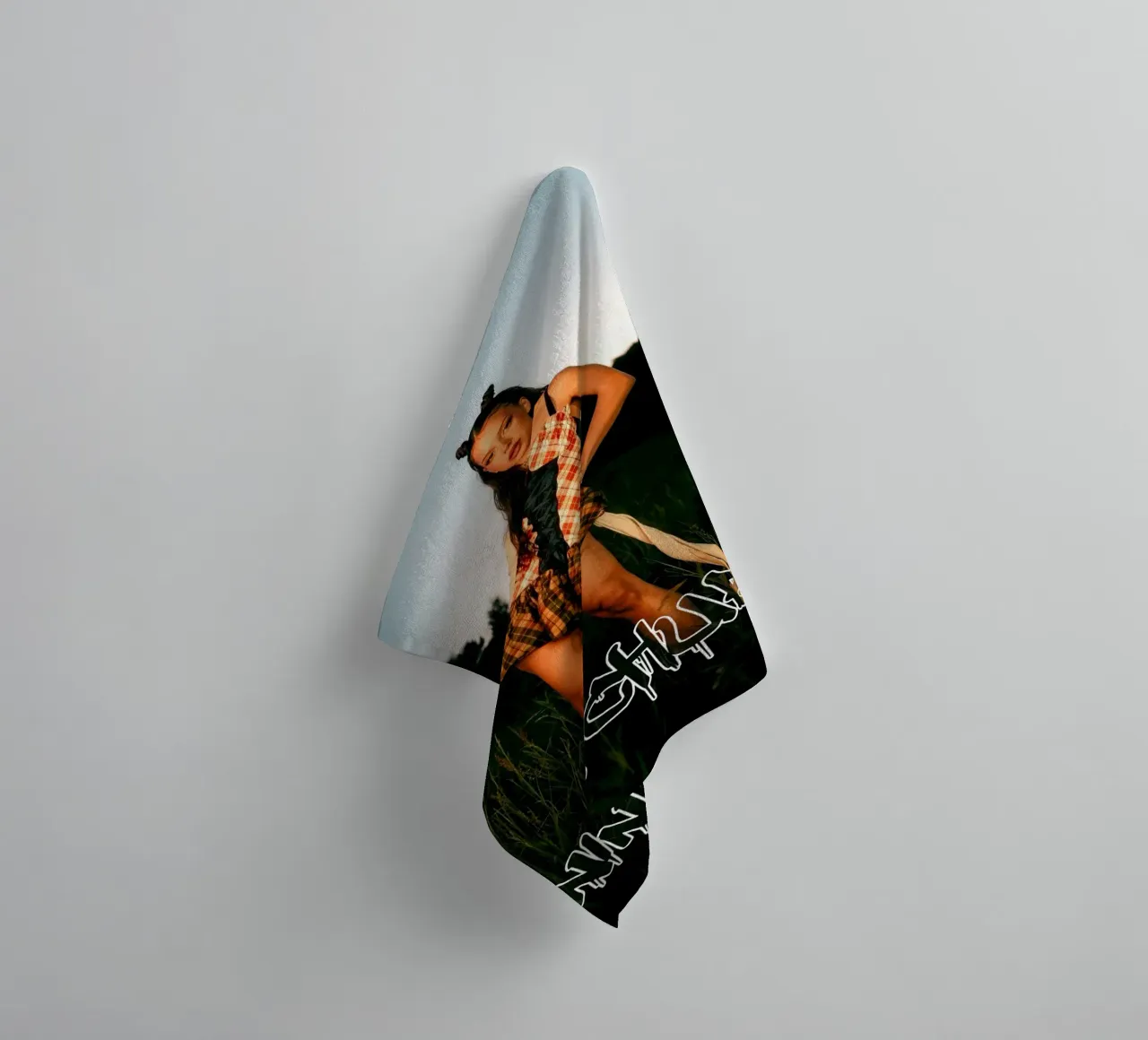 nina Chuba 122 towel by AudioLibrary
