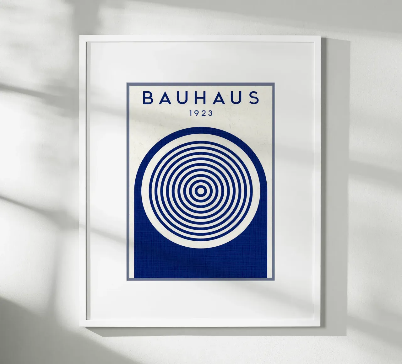 Bauhaus 1923 Stampa d'arte minimalista poster con telaio in legno da Ashley Studio