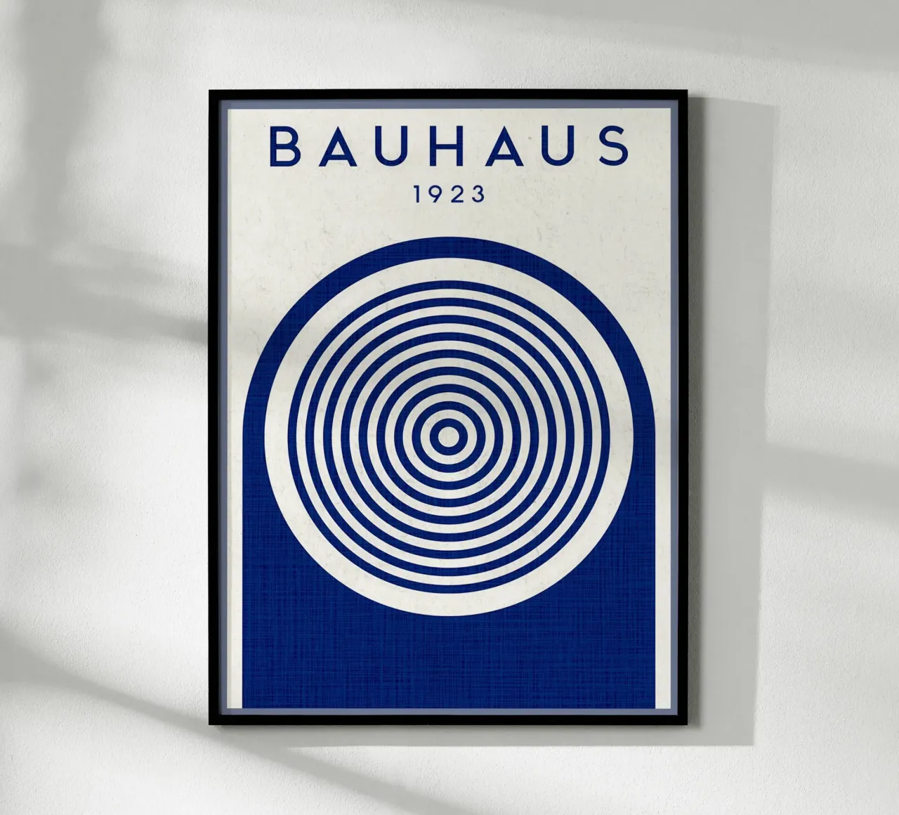 Bauhaus 1923 Stampa d'arte minimalista poster con telaio in legno da Ashley Studio