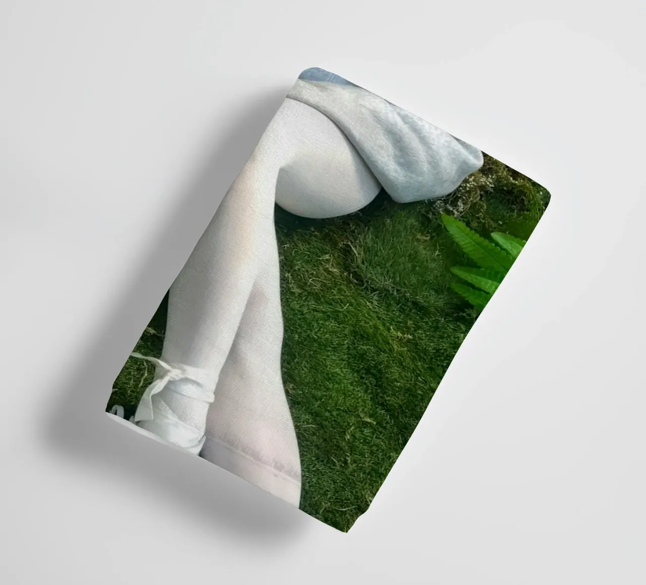 Nina Chuba flower towel by AudioLibrary