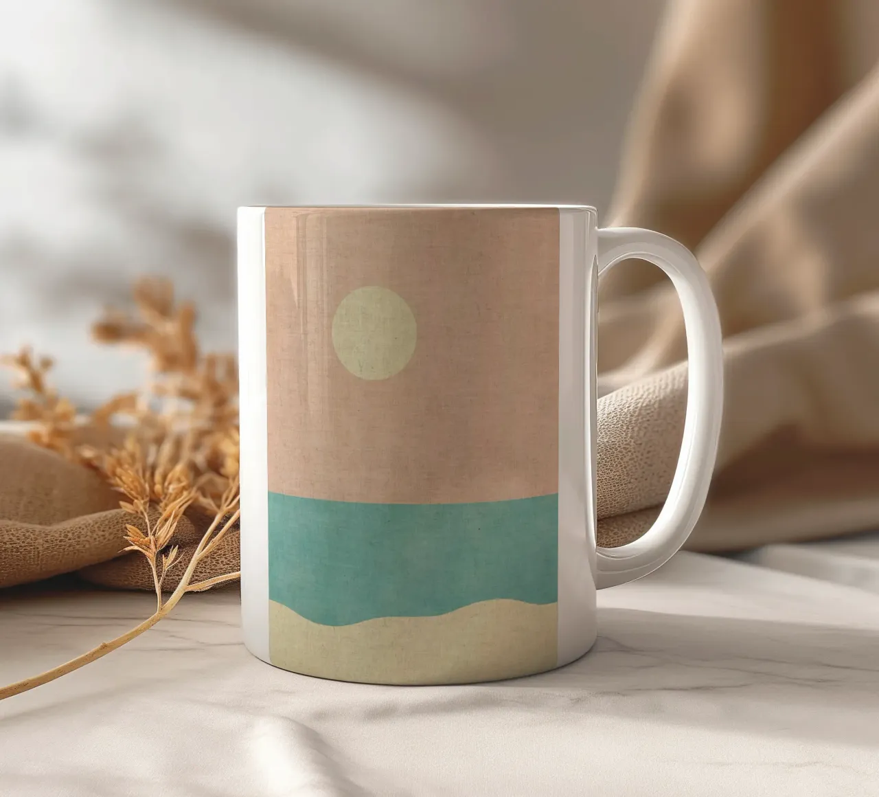 Giornata in spiaggia tazza in ceramica da Matlock Studio