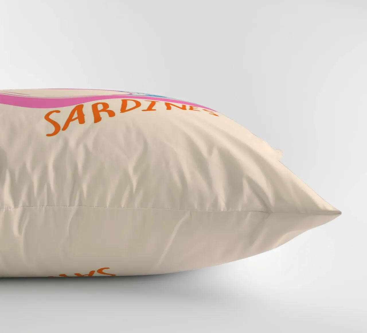 Pastel Sardine Can – Retro Minimalist Food Art cuscino da EDMPROJECT