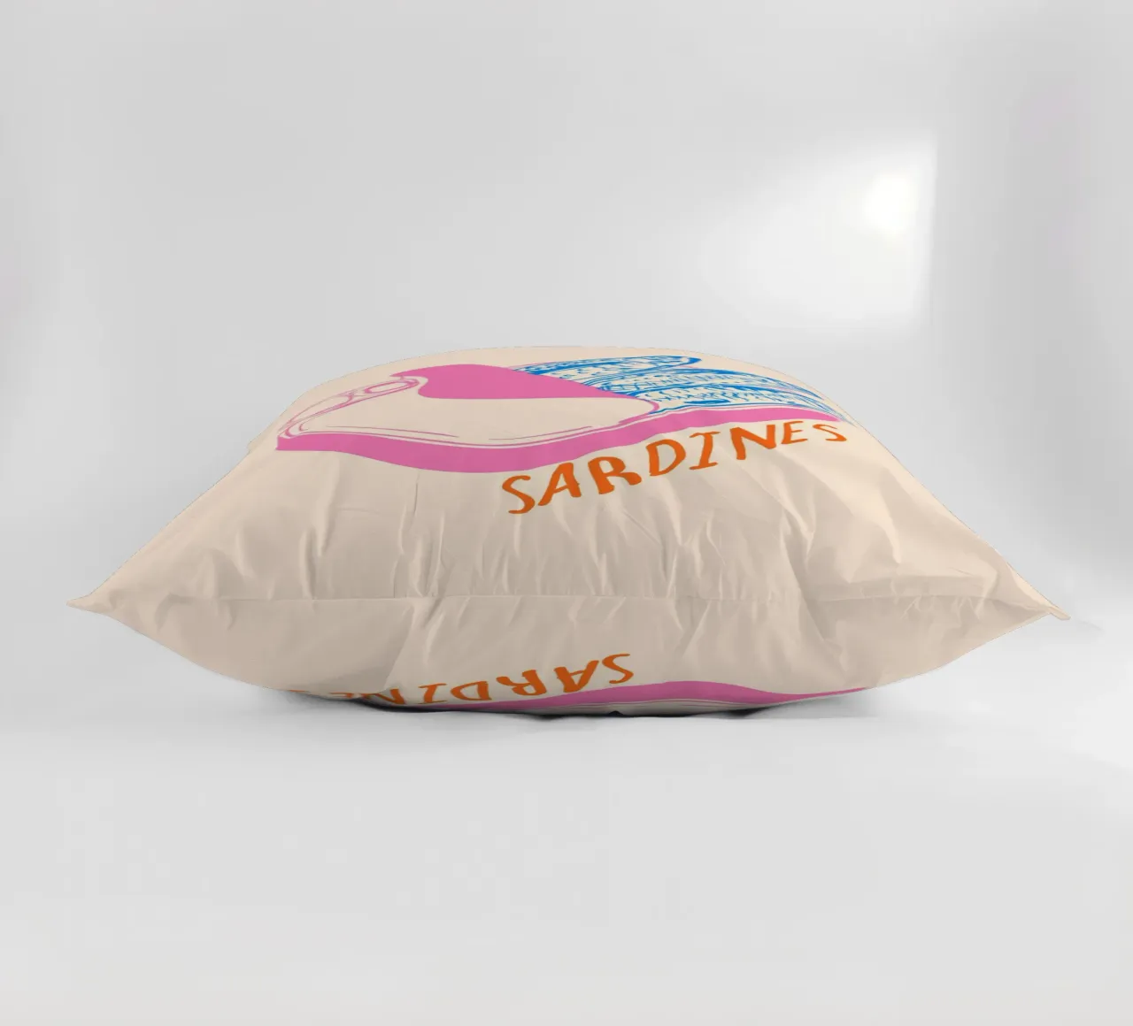 Pastel Sardine Can – Retro Minimalist Food Art cuscino da EDMPROJECT