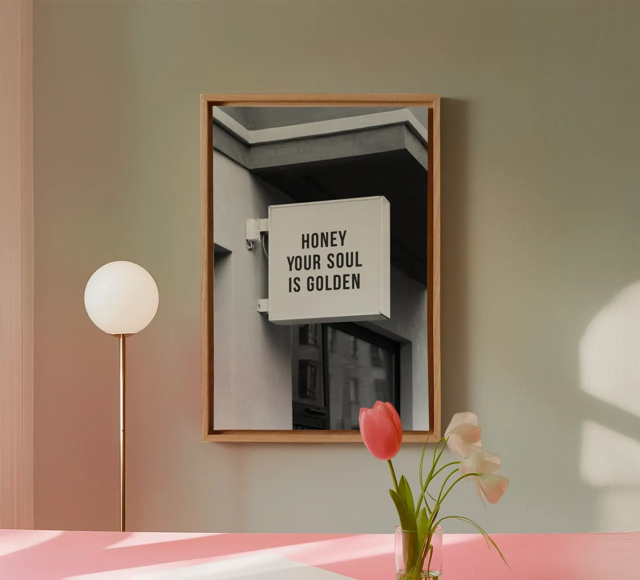 texto inspirador edificio exterior lienzo con Marco flotante de Eva Rogers