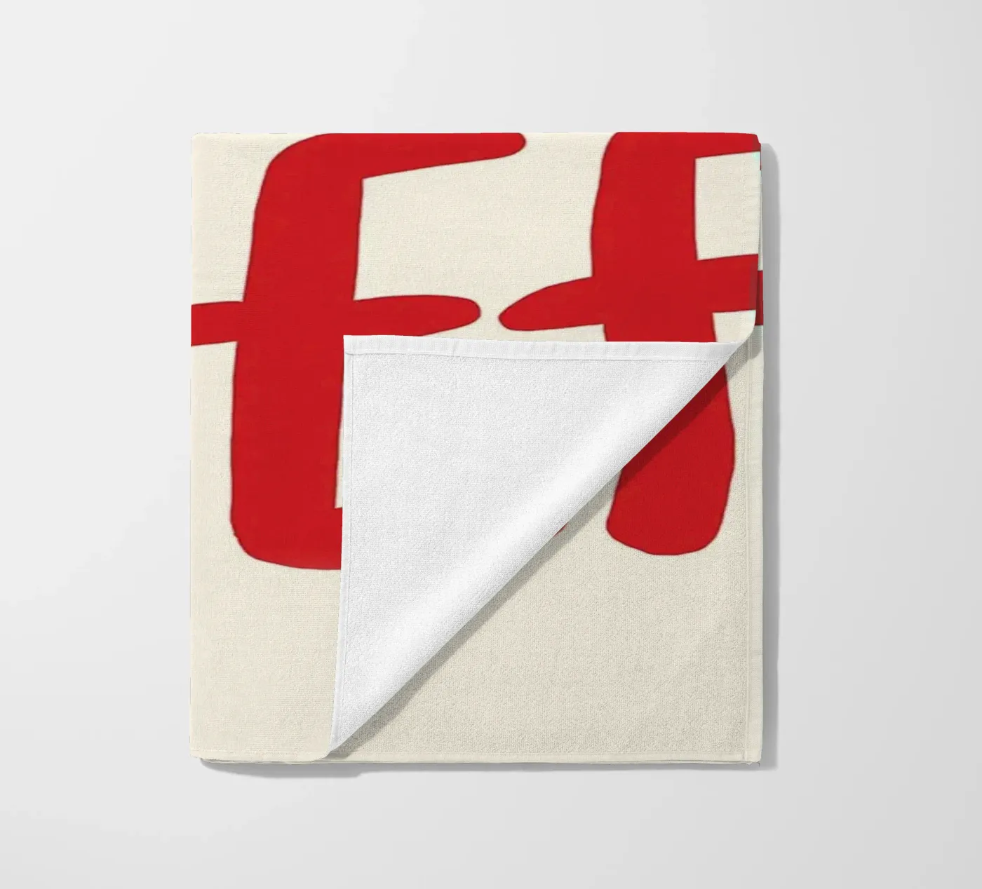 typography statement serviette de plage de Eva Rogers