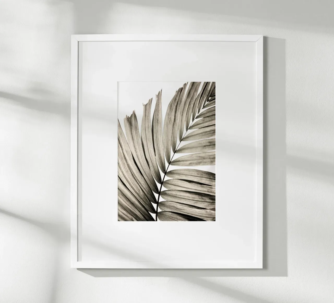 Palm Leaves 22 poster con telaio in legno da Mareike Böhmer Photography