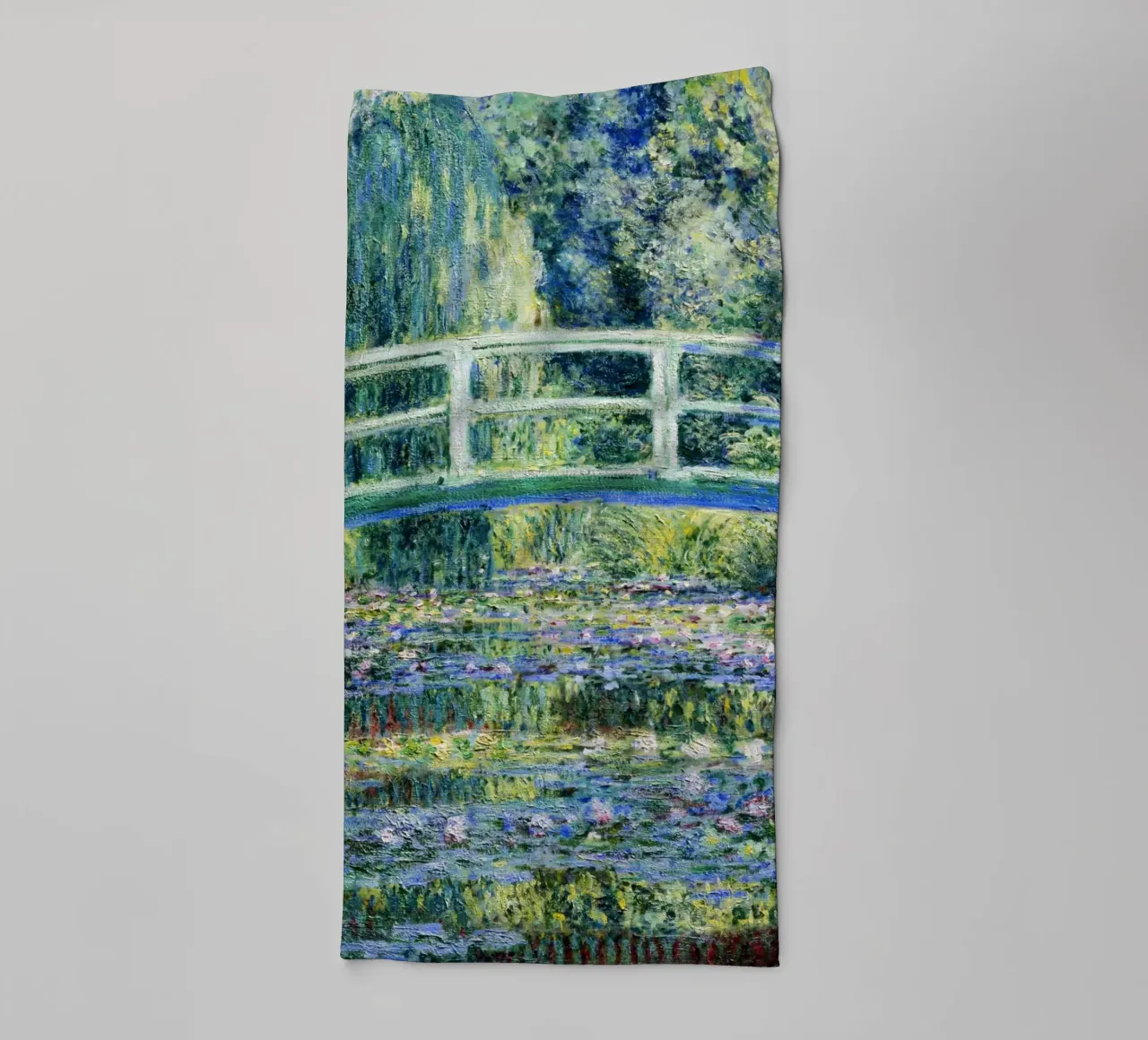 Ninfee e ponte giapponese (1899) di Claude Monet asciugamano da bagno da Classic Art Prints