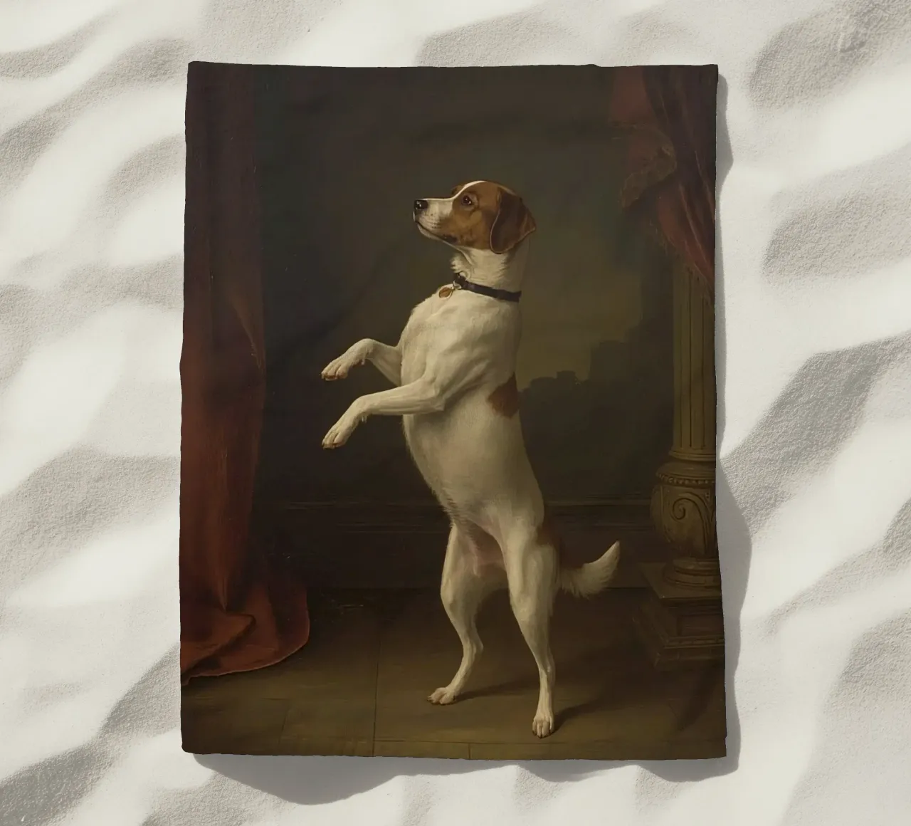 Auf den Hinterbeinen stehender Hund in einer klassischen Studioumgebung Strandtuch von DesignDoodle