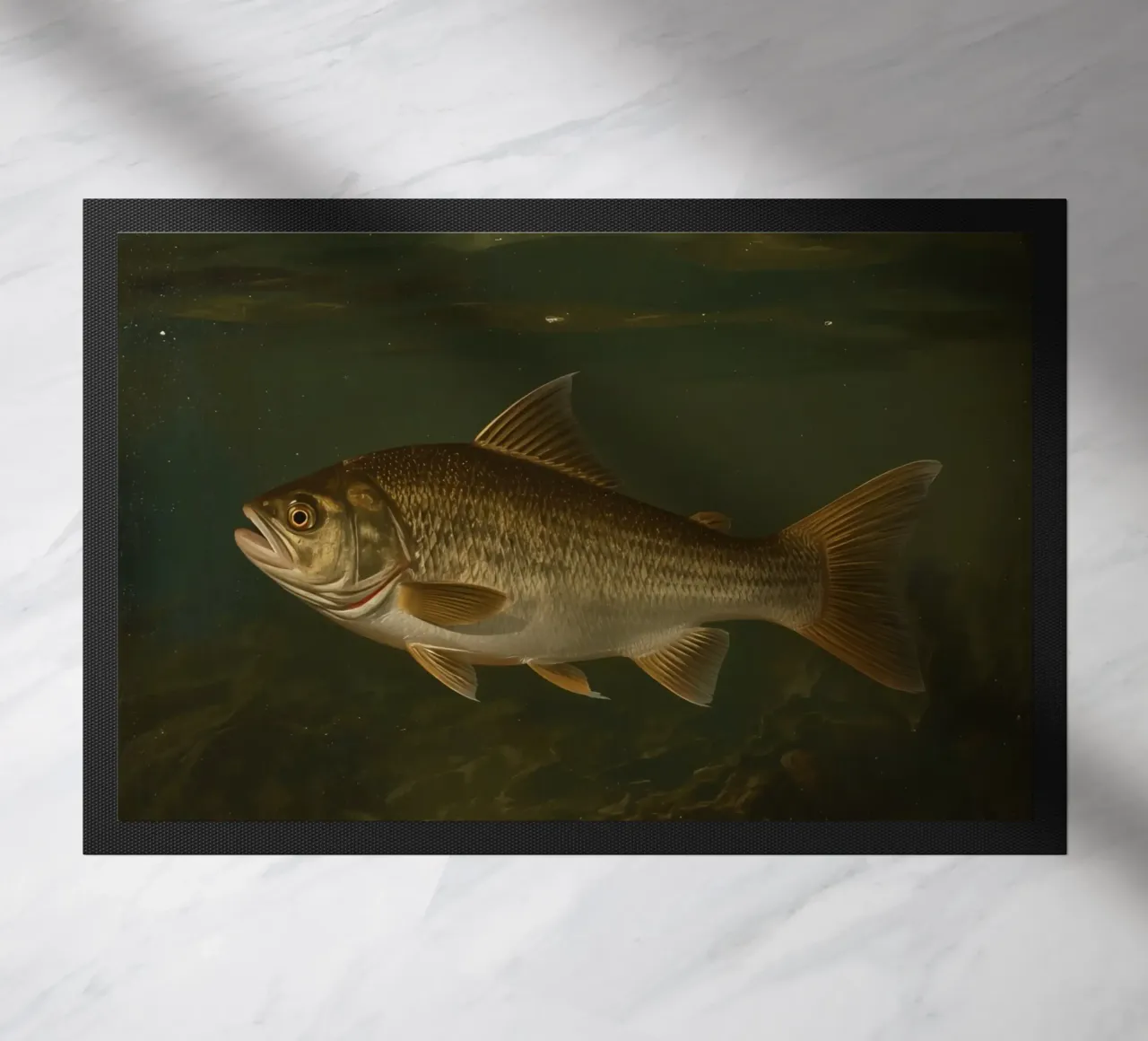 Vue sous-marine d'un loup de mer nageant dans son milieu naturel paillasson de DesignDoodle