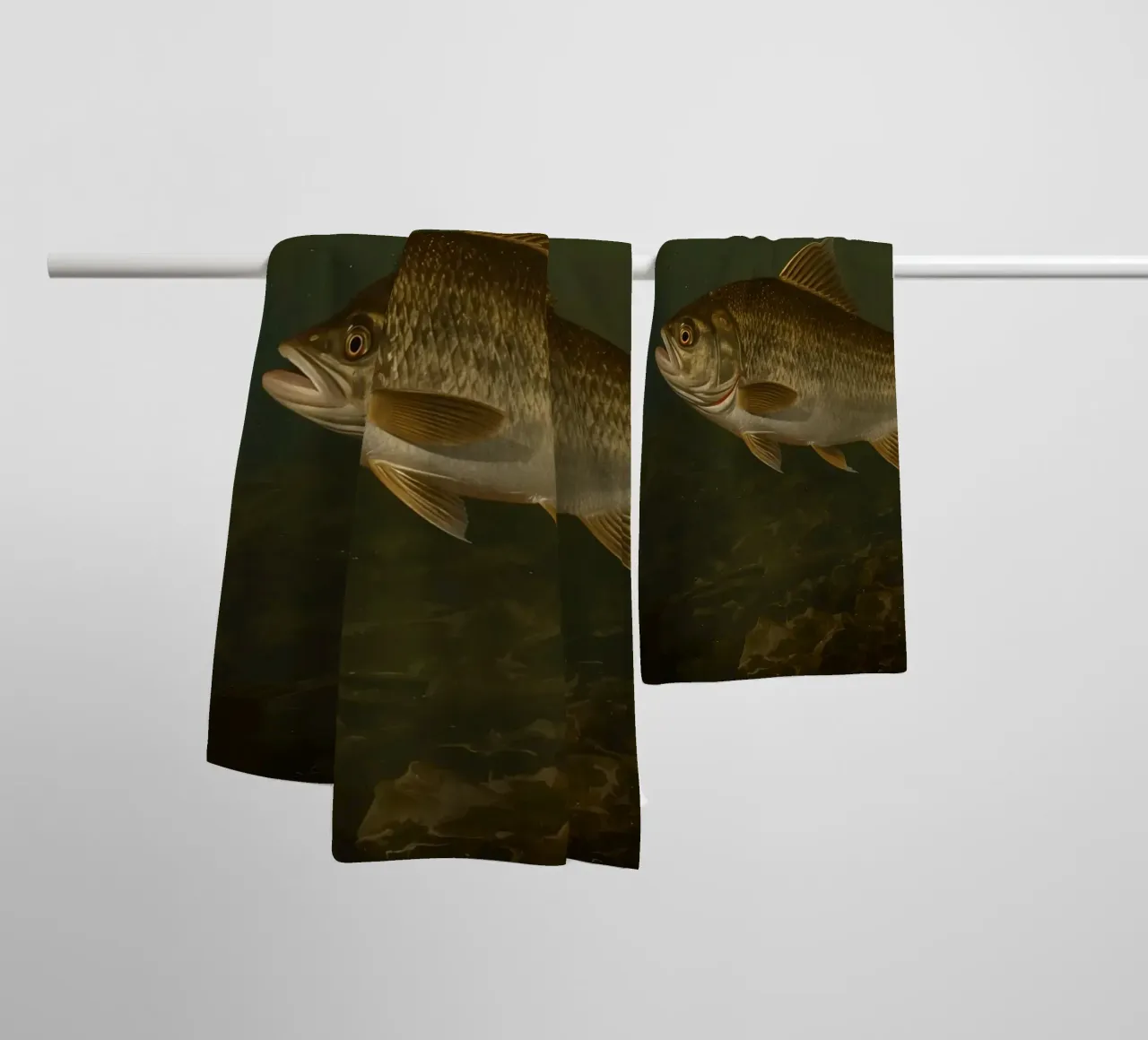Vue sous-marine d'un loup de mer nageant dans son milieu naturel serviette de bain de DesignDoodle