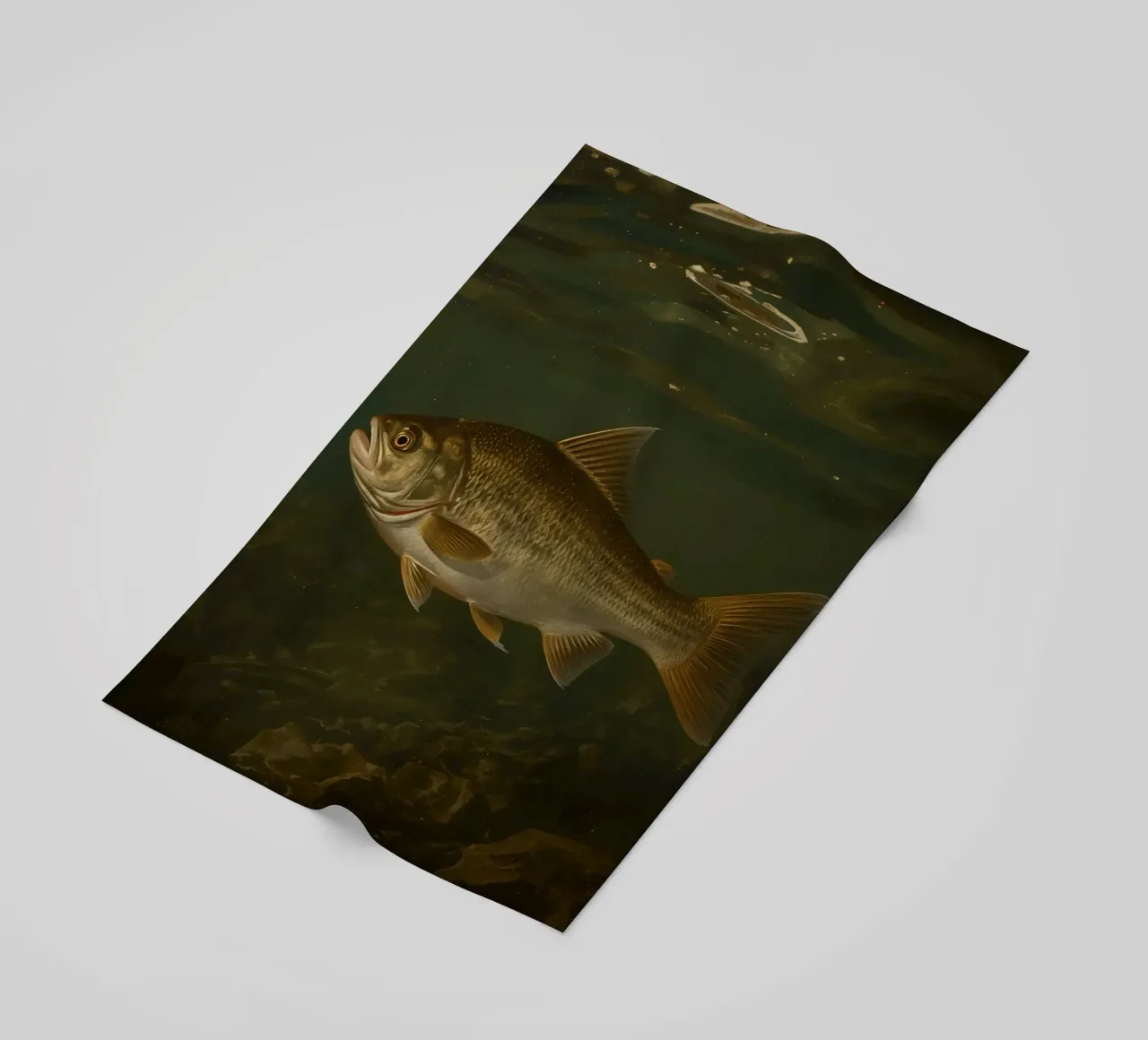 Vue sous-marine d'un loup de mer nageant dans son milieu naturel serviette de plage de DesignDoodle