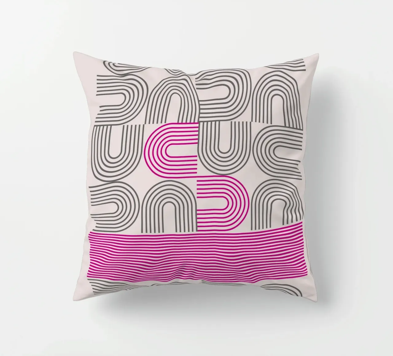 Tipografia Pop Art - Stampa DADA in Magenta cuscino da Studio Vibe