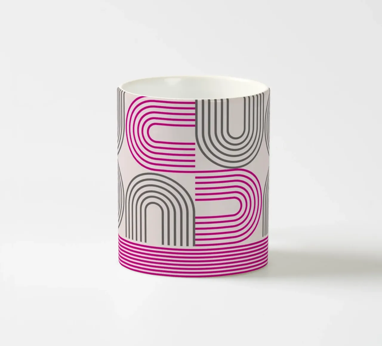Tipografia Pop Art - Stampa DADA in Magenta tazza in ceramica da Studio Vibe