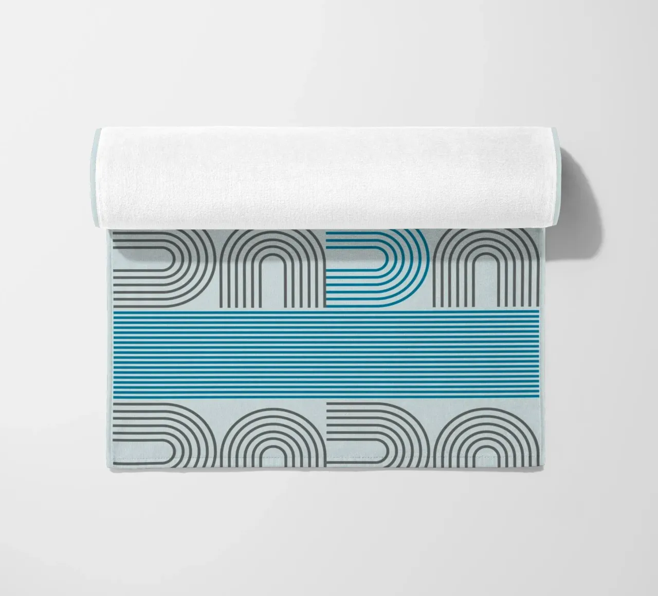Typo Design Line Art - DADA Retro Style toalla de playa de Studio Vibe