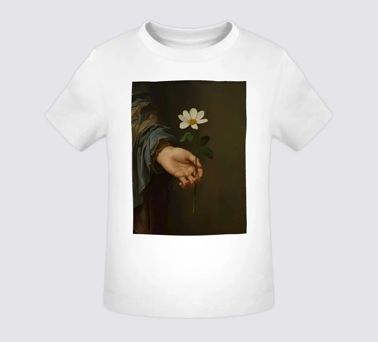 Mano che regge un fiore bianco in una luce soffusa con maglietta neonato da DesignDoodle