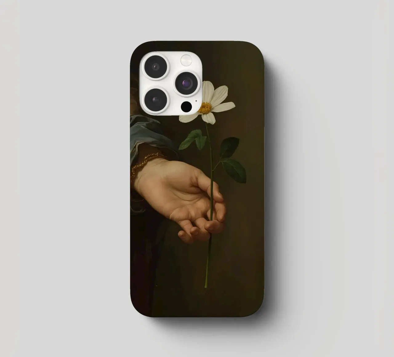 Mano che regge un fiore bianco in una luce soffusa con cover iphone da DesignDoodle