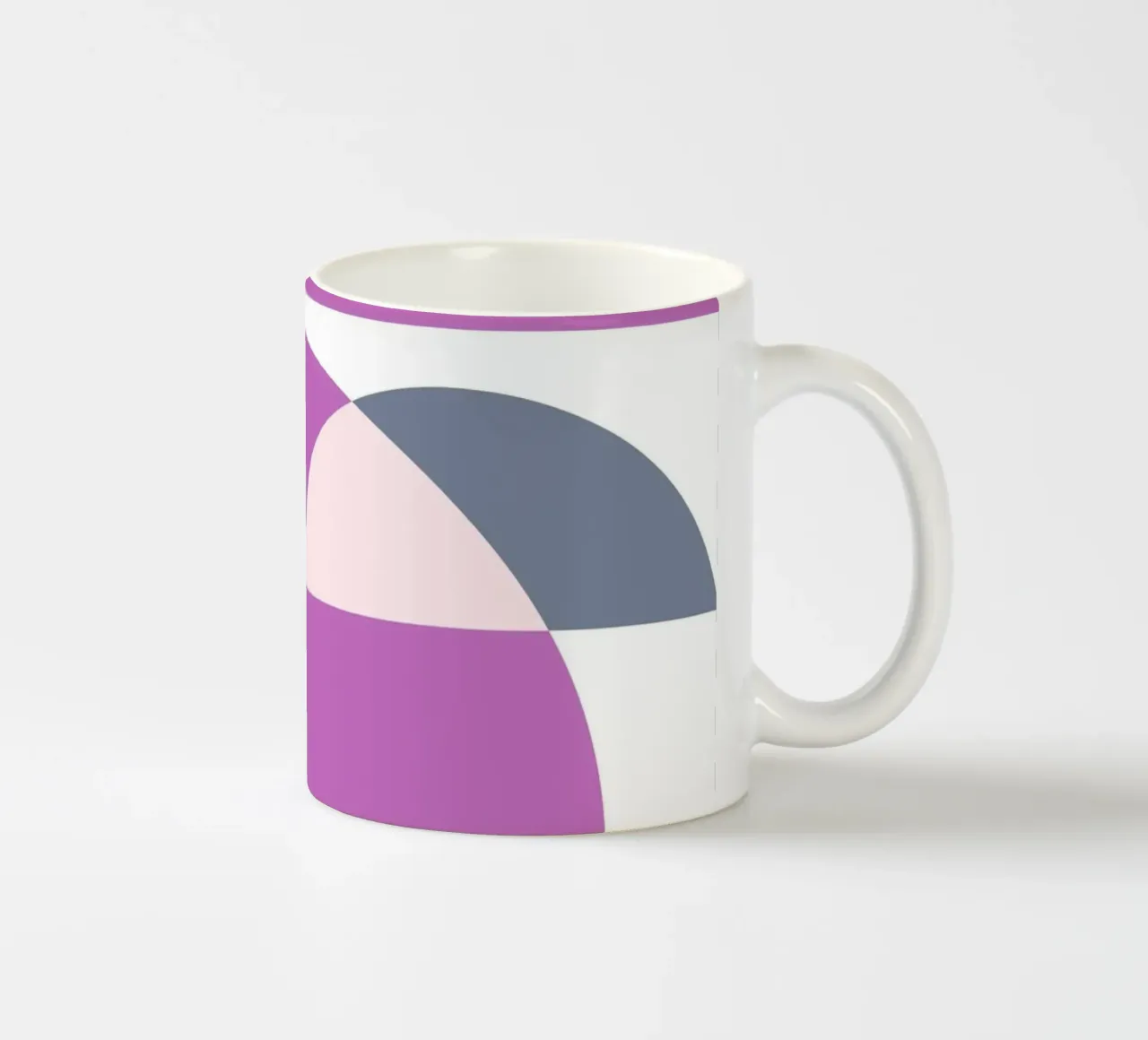 Grafica Bauhaus - Design geometrico in rosa tazza in ceramica da Studio Vibe