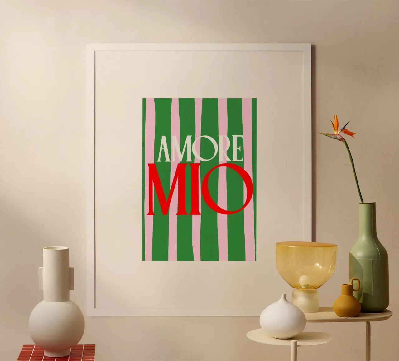 Amore Mio poster con telaio in plastica da Attaboy Dsgn