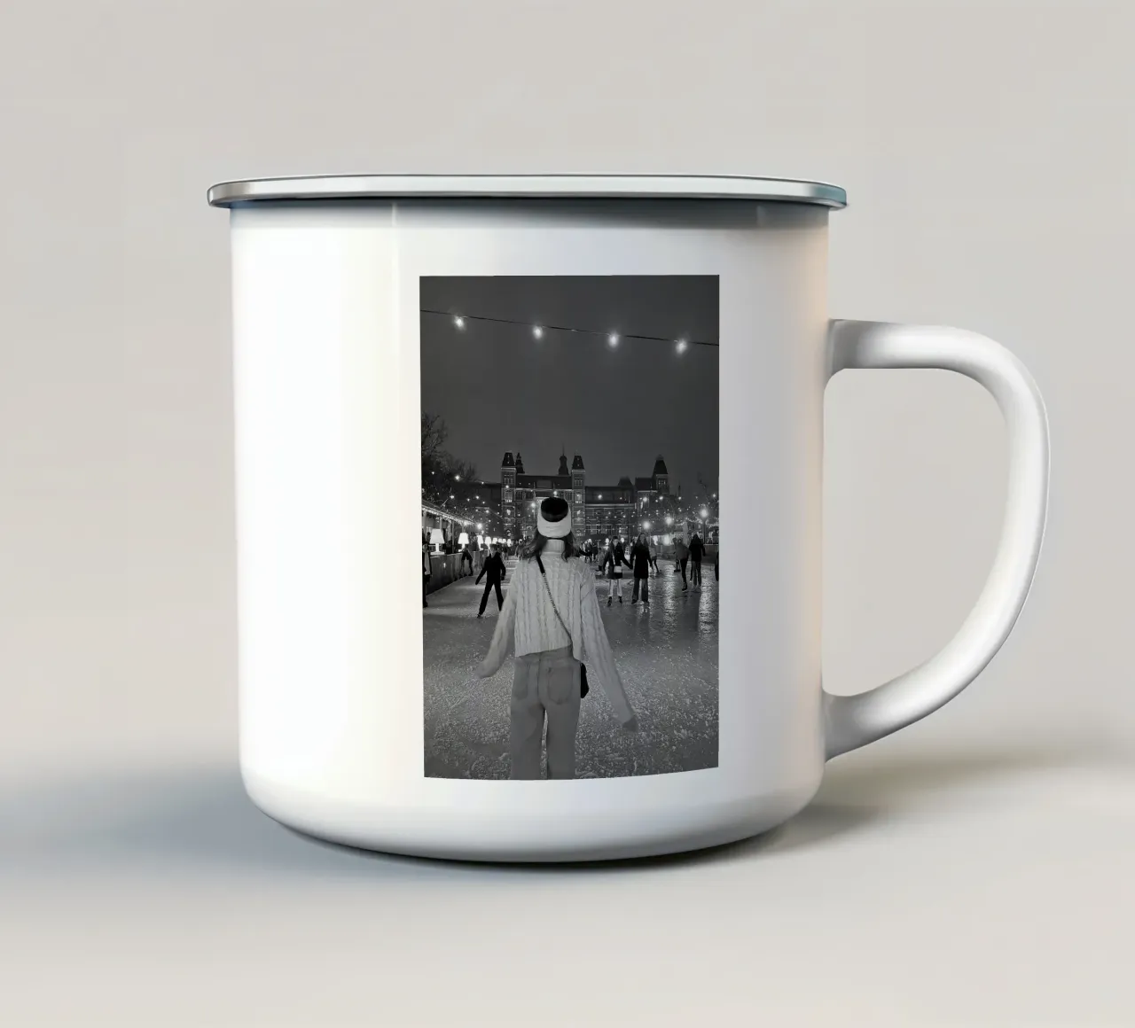 Bianco e nero #3 tazza in smalto da j-photography