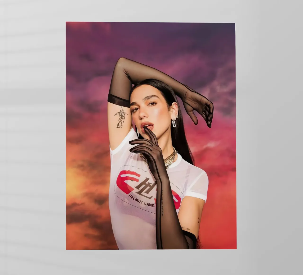 Dua Lipa pellicola backlit da Musadad Shop