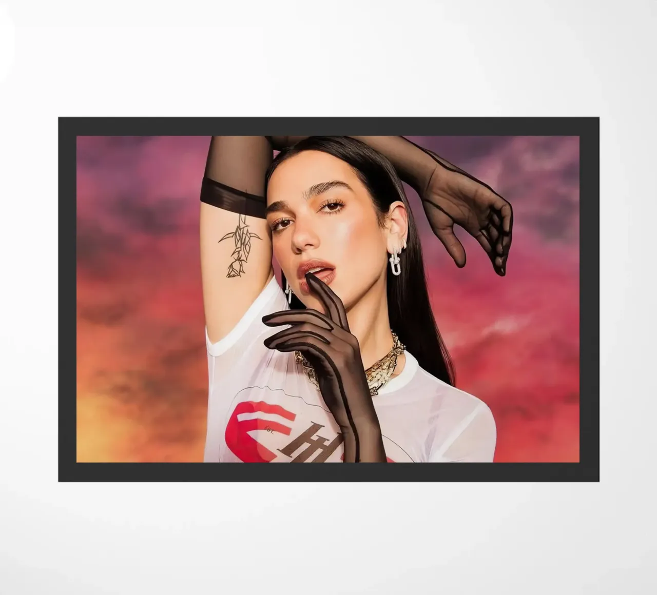 Dua Lipa zerbino da Musadad Shop