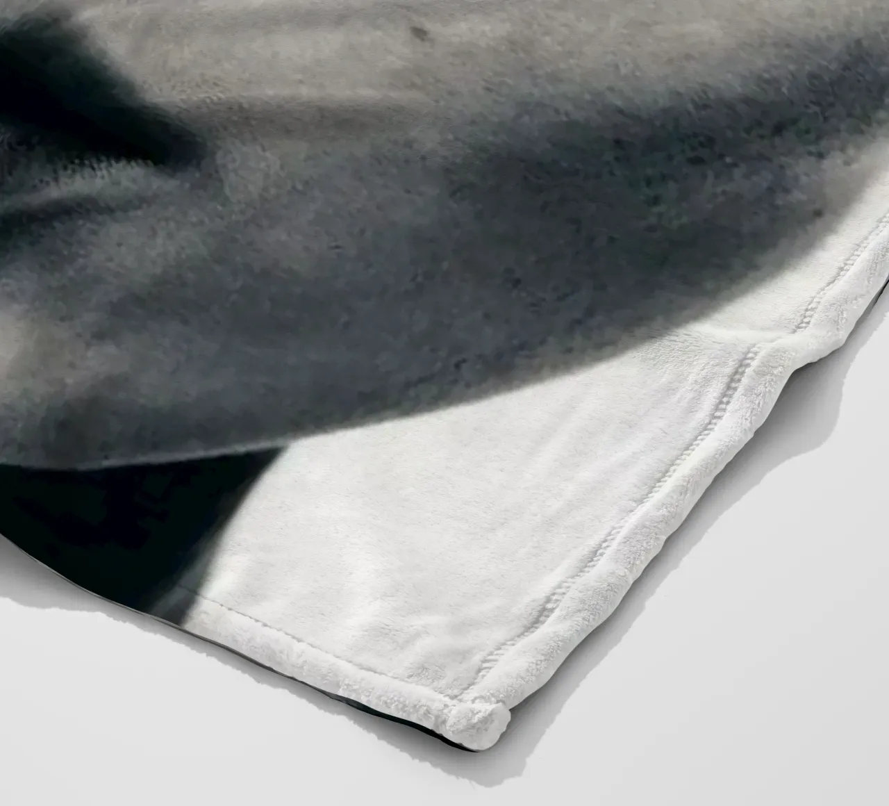 Dito negli occhi coperta in pile da glover studio