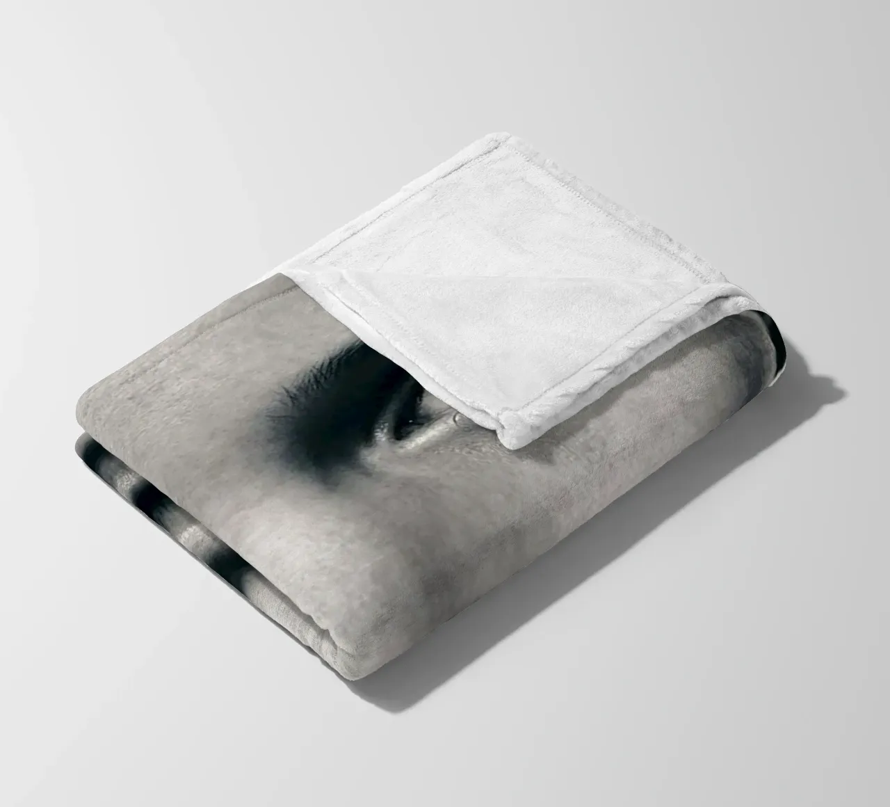 Dito negli occhi coperta in pile da glover studio