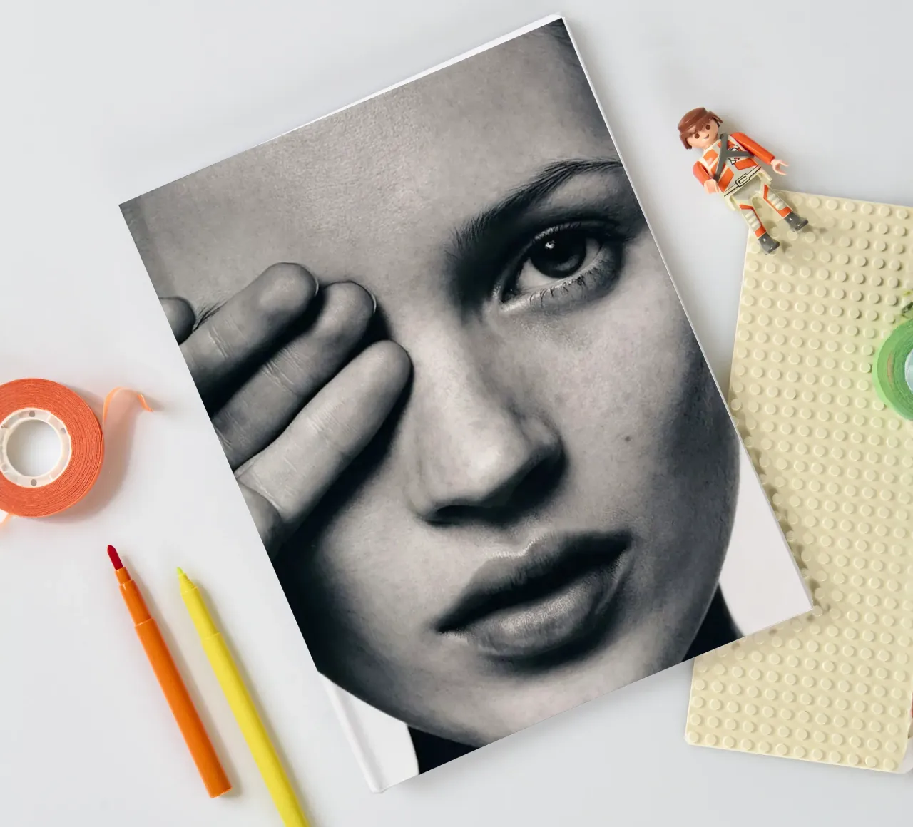 Doigt dans les yeux carnet de notes de glover studio